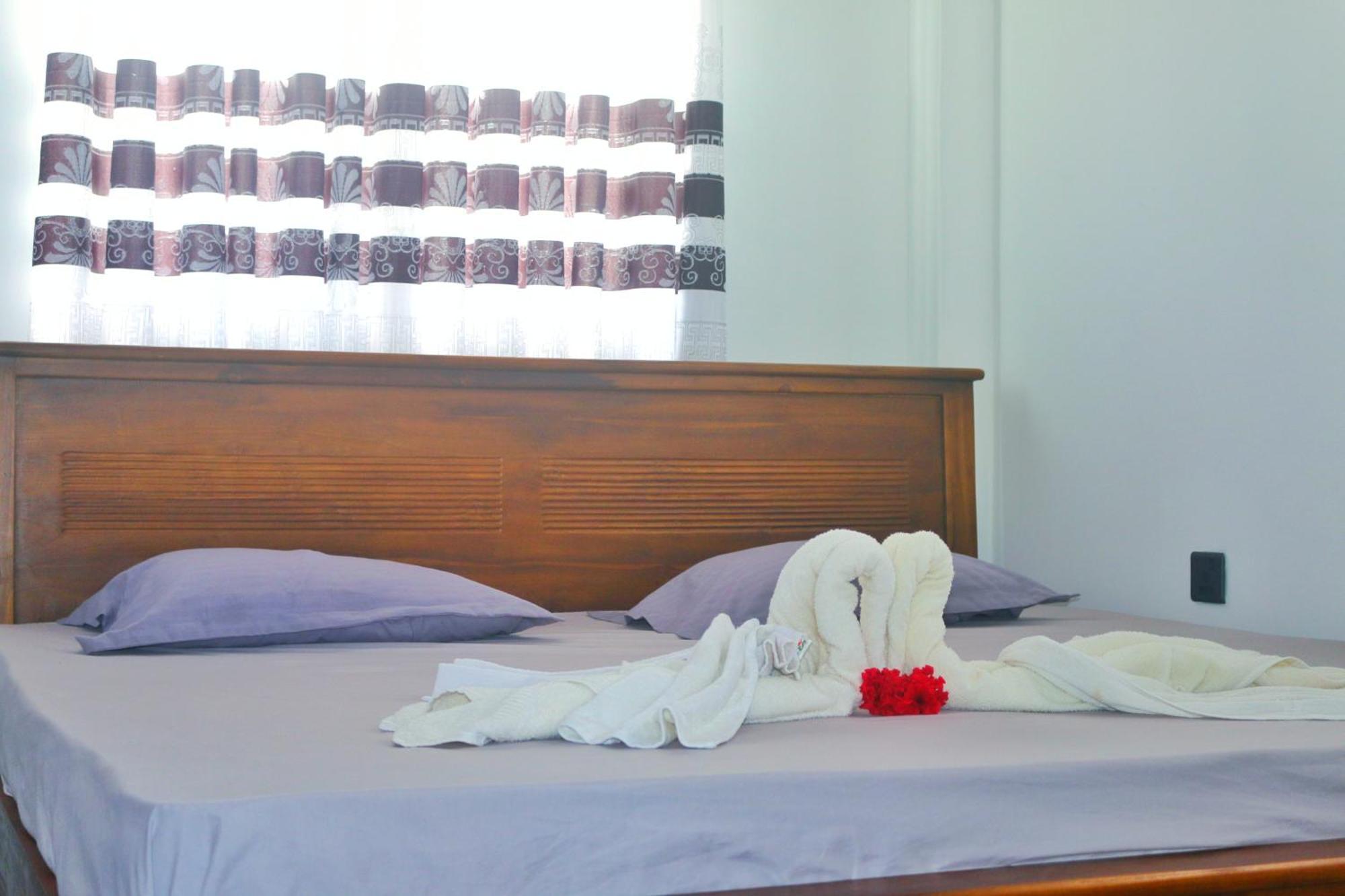 Dinuli Home Stay Ahungalla Extérieur photo