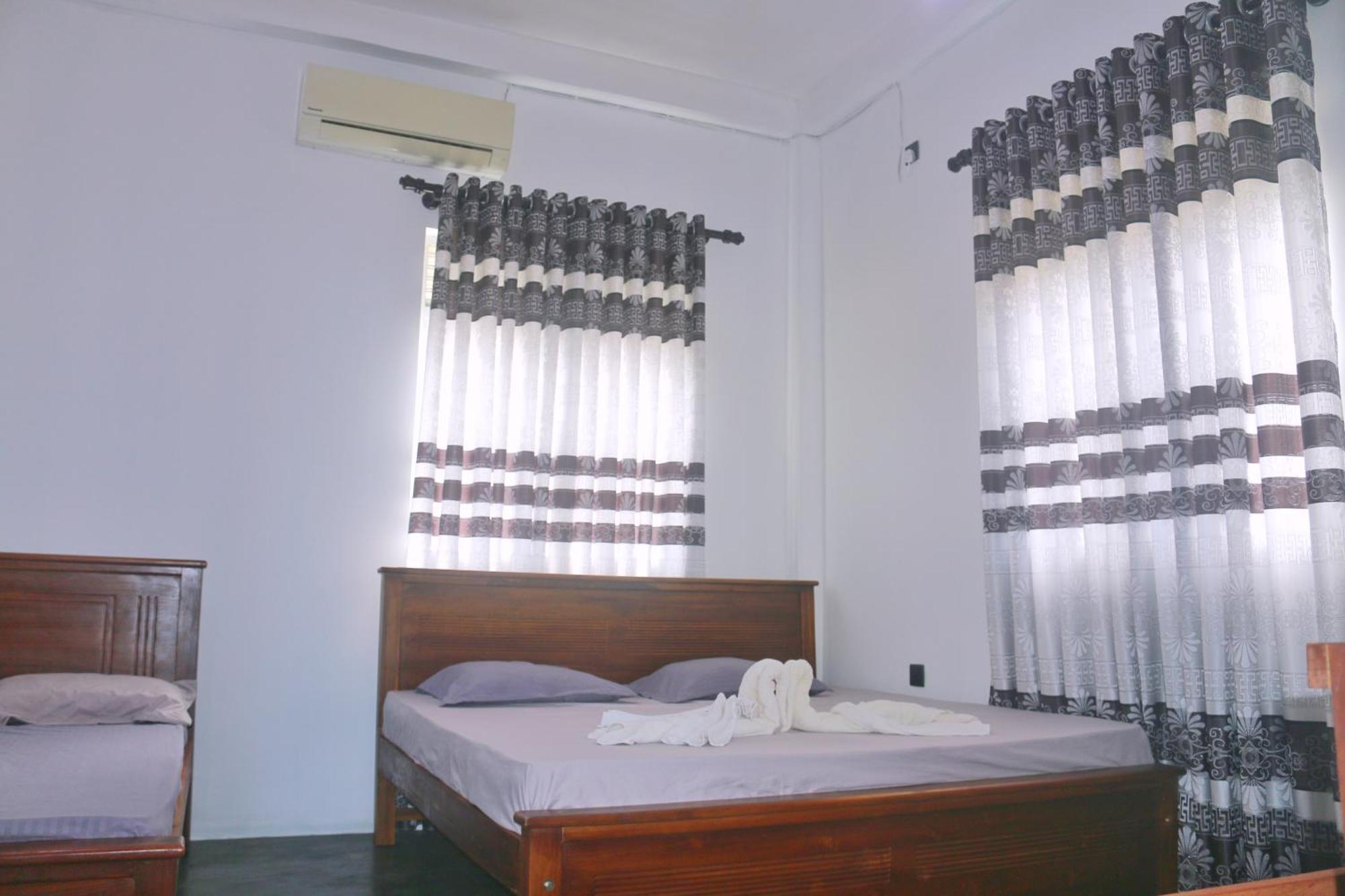Dinuli Home Stay Ahungalla Extérieur photo