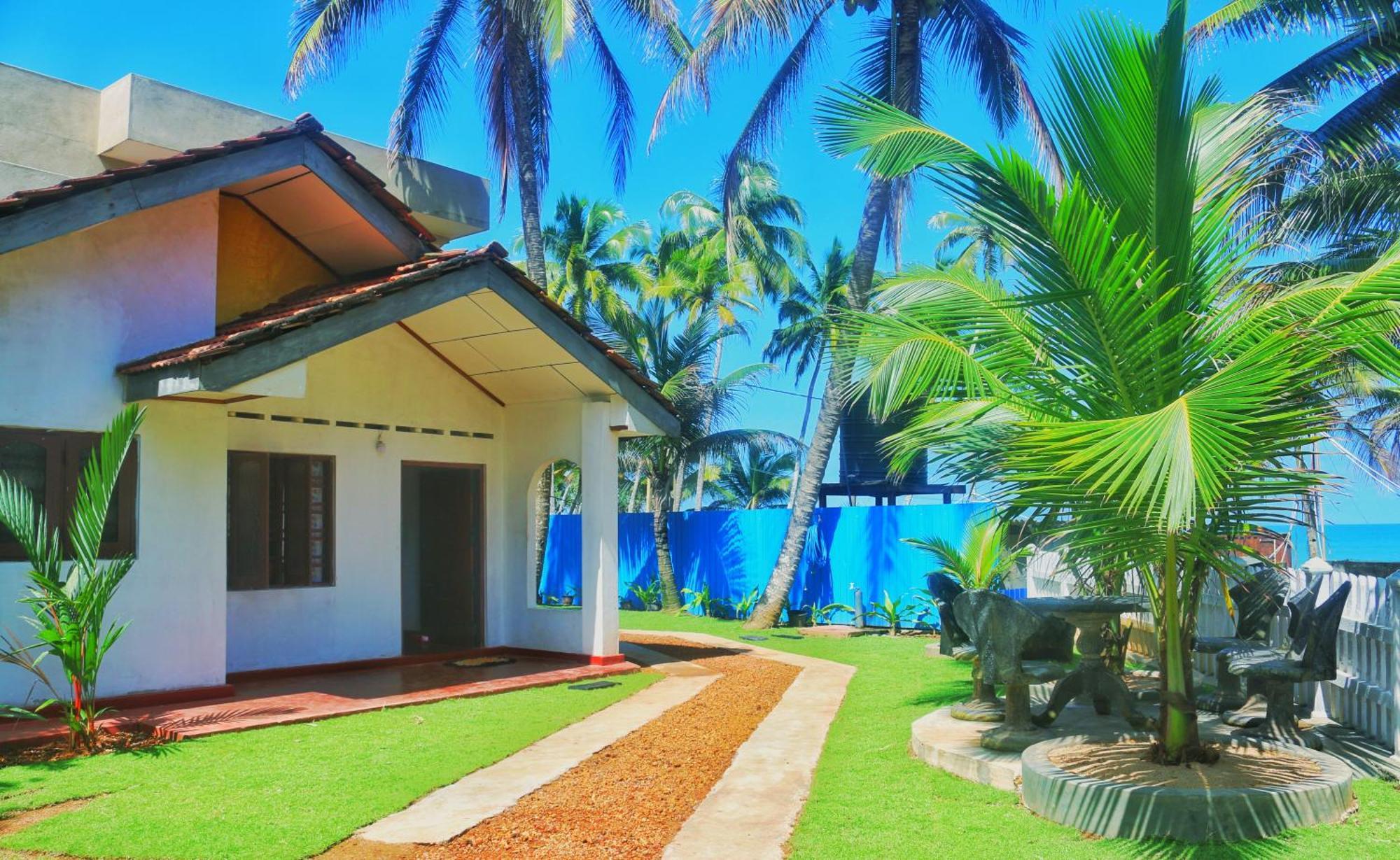 Dinuli Home Stay Ahungalla Extérieur photo
