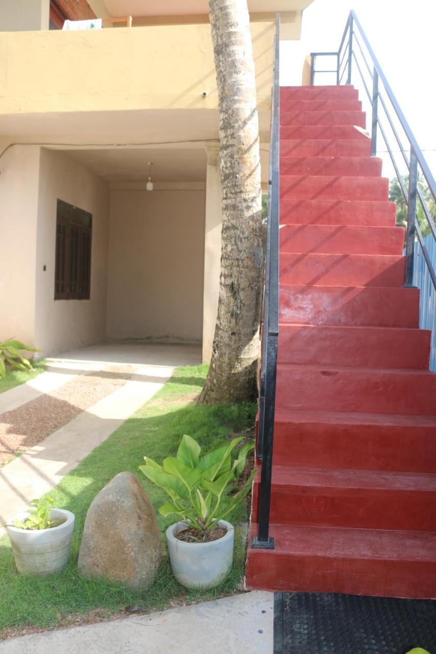 Dinuli Home Stay Ahungalla Extérieur photo