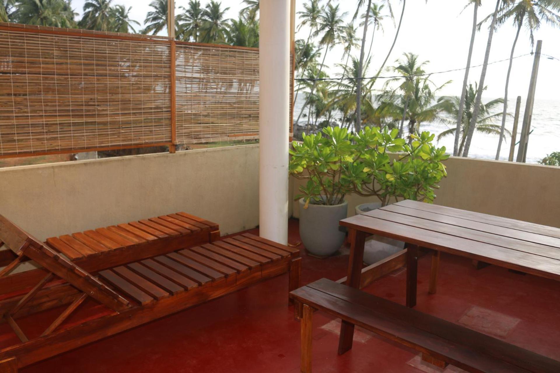 Dinuli Home Stay Ahungalla Extérieur photo
