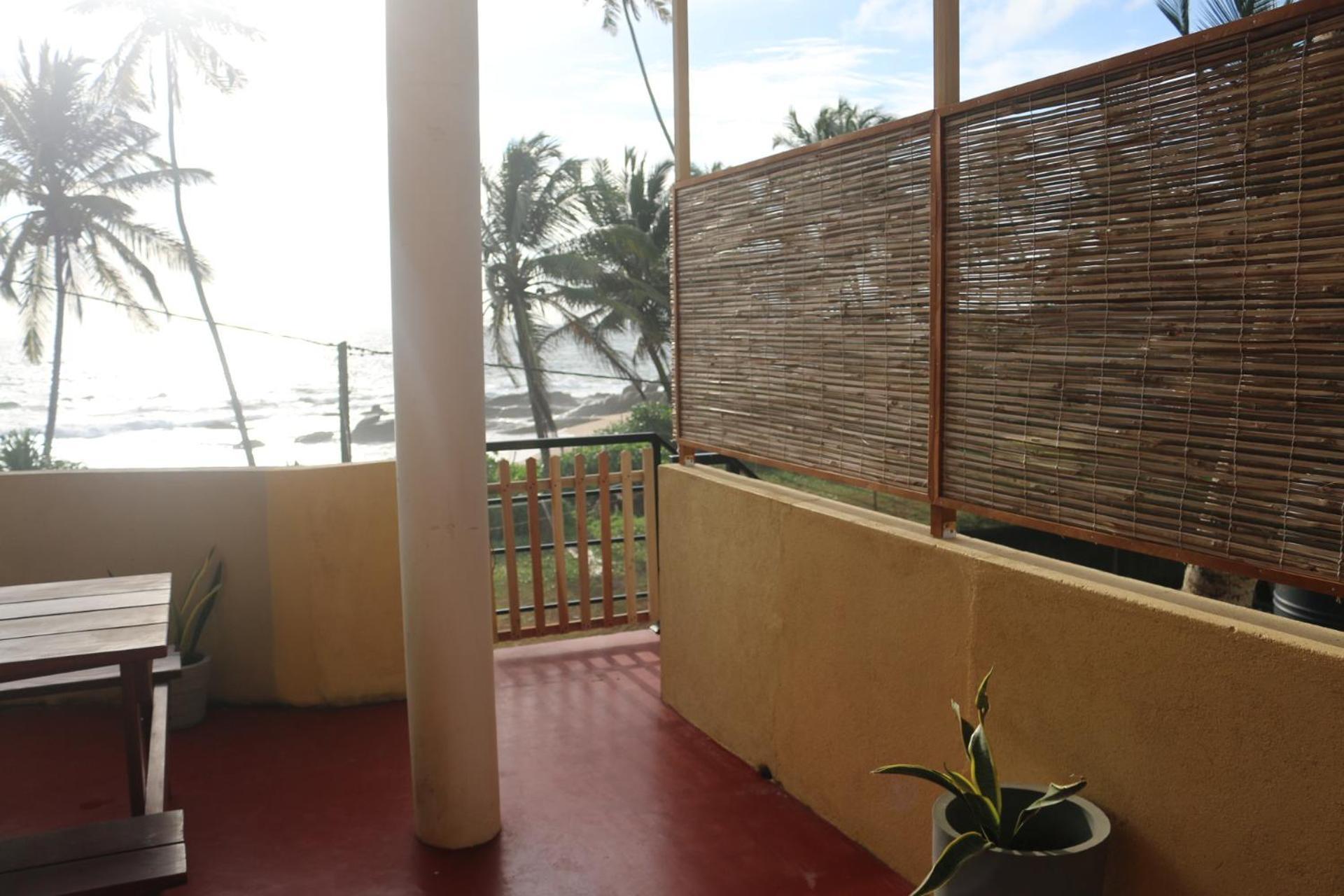 Dinuli Home Stay Ahungalla Extérieur photo